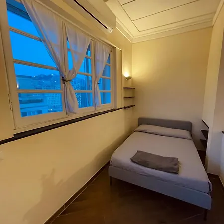 아파트 Tiny Penthouse In Corso Sardegna