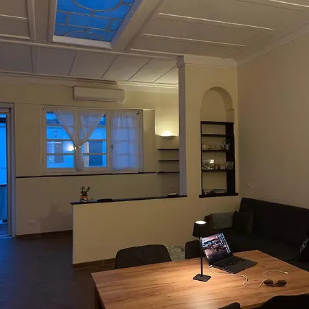 Tiny Penthouse In Corso Sardegna 公寓